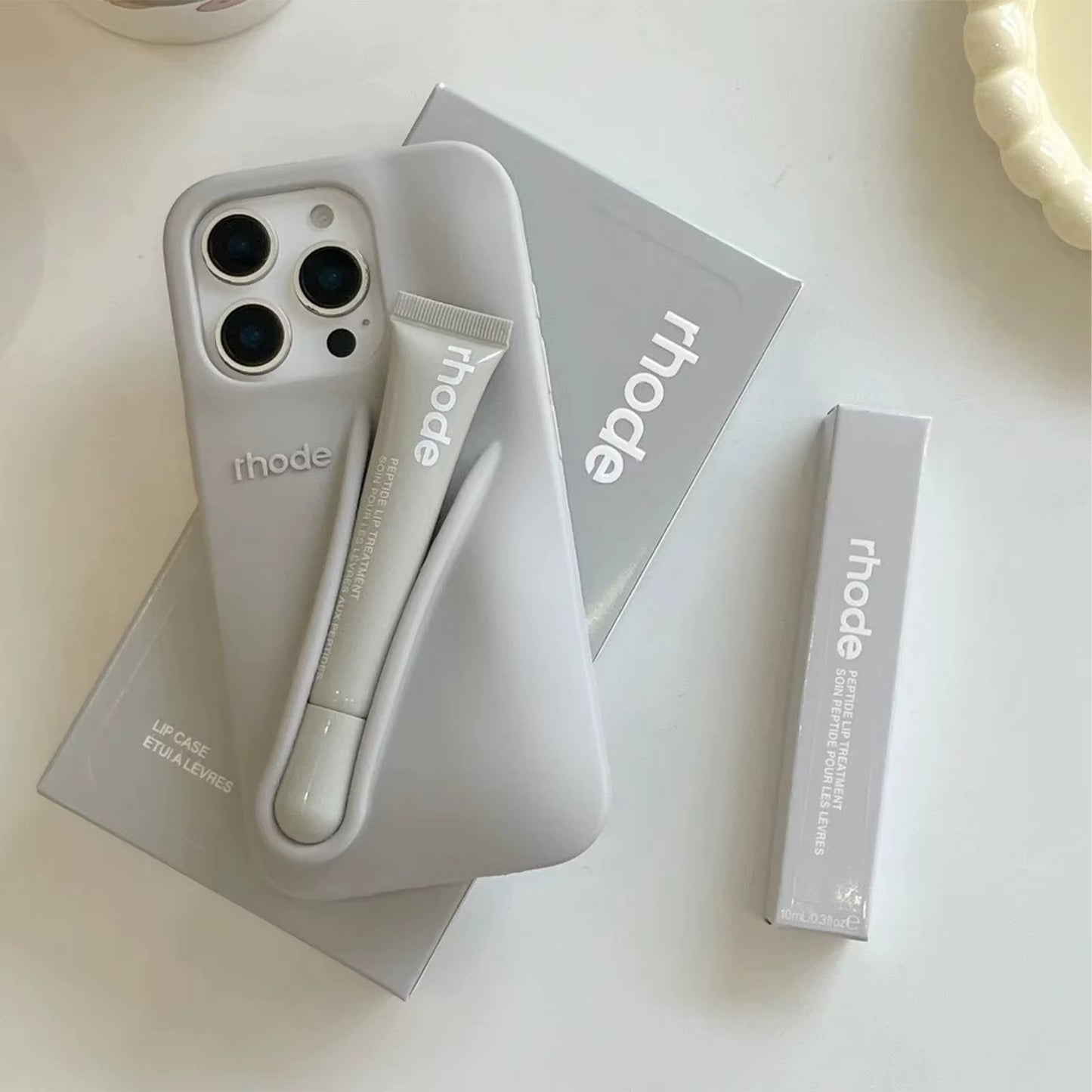 Luxurious Lip Case with Lip Gloss Set for iPhone 17 16 15 14 13 Pro Max 17 Air 16 Plus 15 Plus Silicone Bubble Cover Ribbon Gift Box
